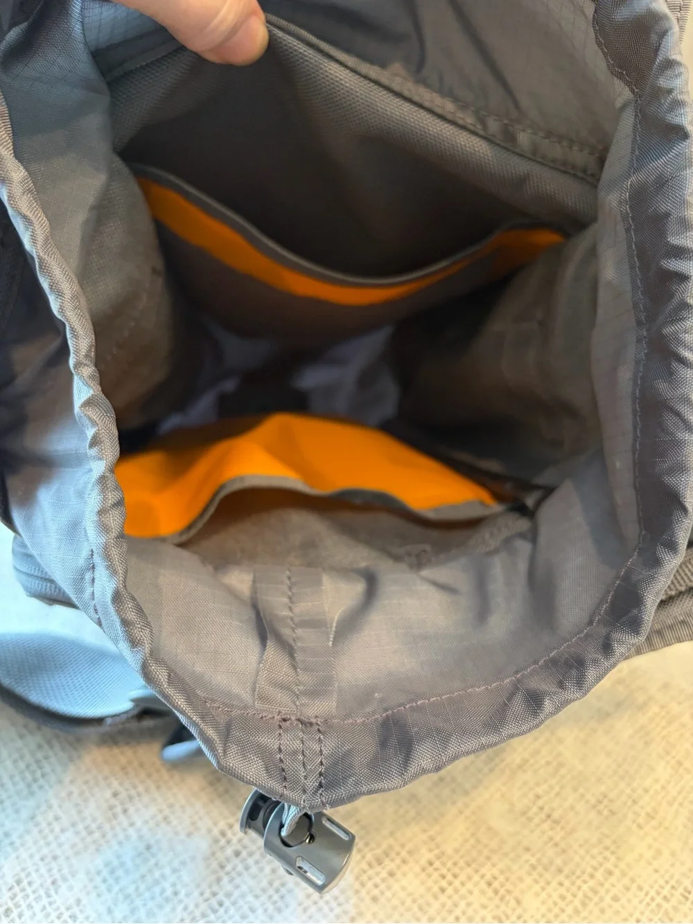 Vanquest Mobius gray 2.0 Sling/ Messenger / Tactical Bag- EUC